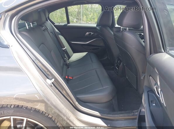 WBA5R7C56KAJ81448 2019 BMW 3 SERIES Gray Вид наклейки з VIN-кодом