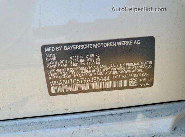 WBA5R7C57KAJ85444 2019 BMW 3 SERIES White Engine compartment view