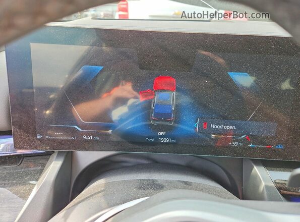 WBA63FJ05SCT38348 2025 BMW 5 SERIES Black Vista del cuadro de instrumentos