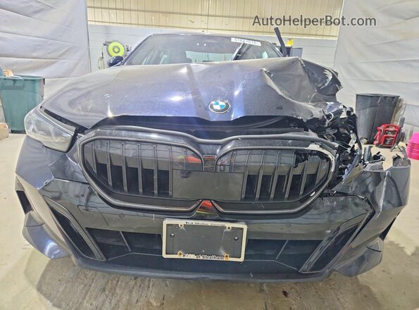 WBA63FJ06RCR89739 2024 BMW 5 SERIES Black Դիմացի տեսք