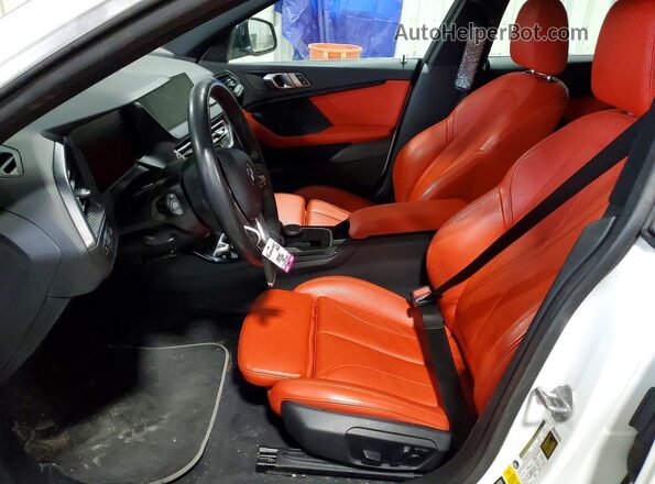 WBA73AK06M7J14992 2021 BMW OTHER White Vista interior delantera
