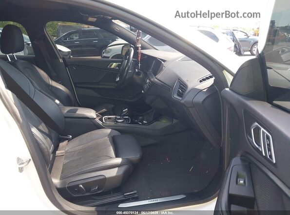 WBA73AK0XN7K04289 2022 BMW 2 SERIES White Front interior view