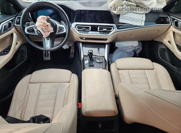 WBA73AV0XPFN55868 2023 BMW 4 SERIES Black Առջևի վահանակի տեսք