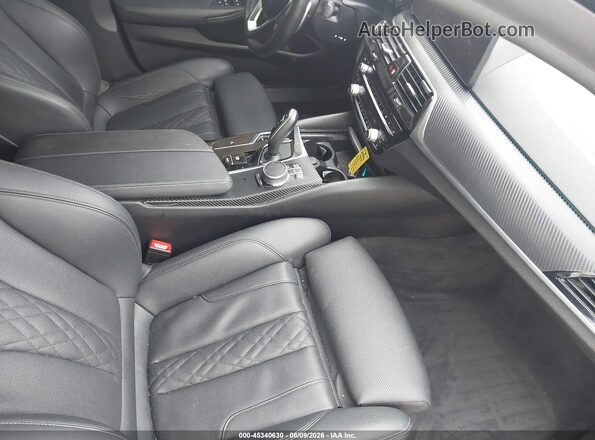 WBA73BJ05MCG15213 2021 BMW 5 SERIES Бирюзовый Вид салона спереди