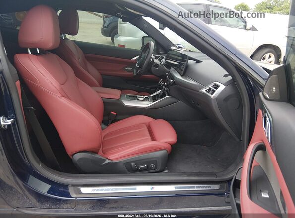 WBA73DA02SCU00099 2025 BMW M4 Синий Вид салона спереди