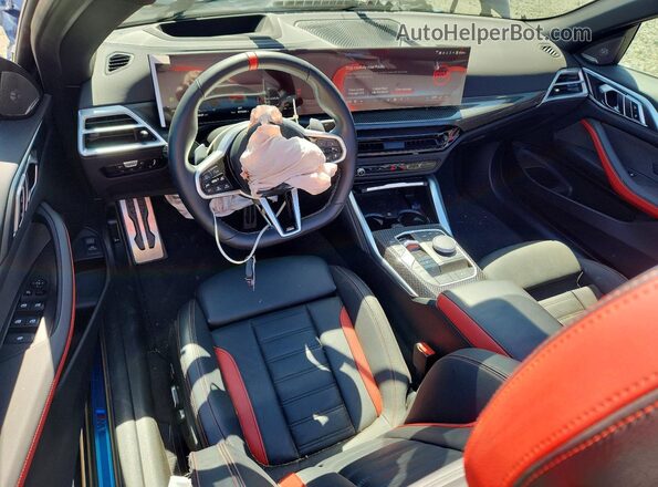 WBA73DB02SCU00148 2025 BMW M4 Blue Dashboard view