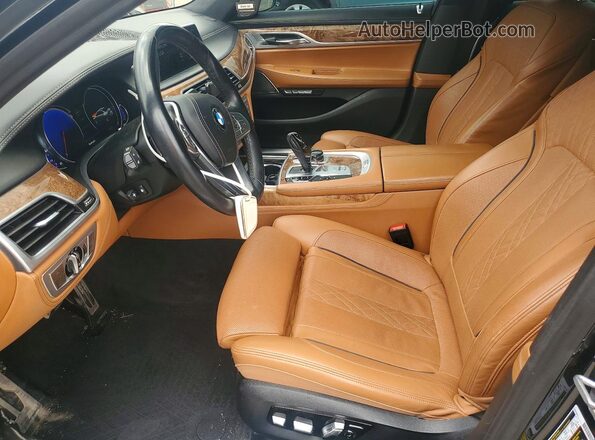 WBA7B0C57JG527278 2018 BMW 7 SERIES Синий Вид салона спереди