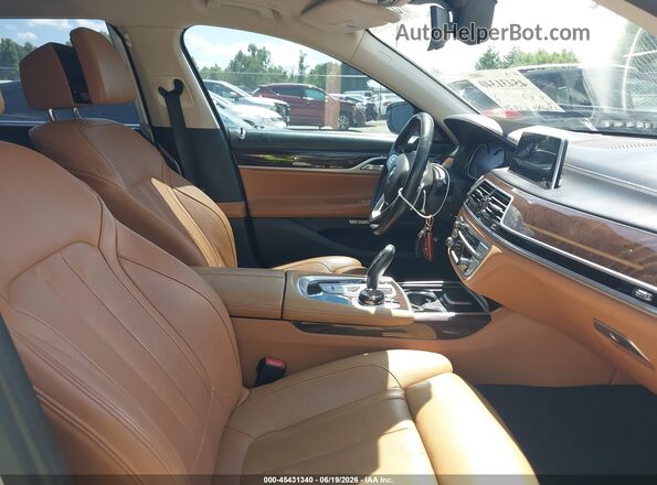WBA7E2C55HG740470 2017 BMW 7 SERIES White Սալոնի դիմացի տեսք