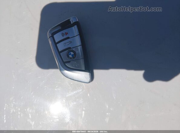 WBA7E2C59GG738526 2016 BMW 7 SERIES Silver Առջևի վահանակի տեսք
