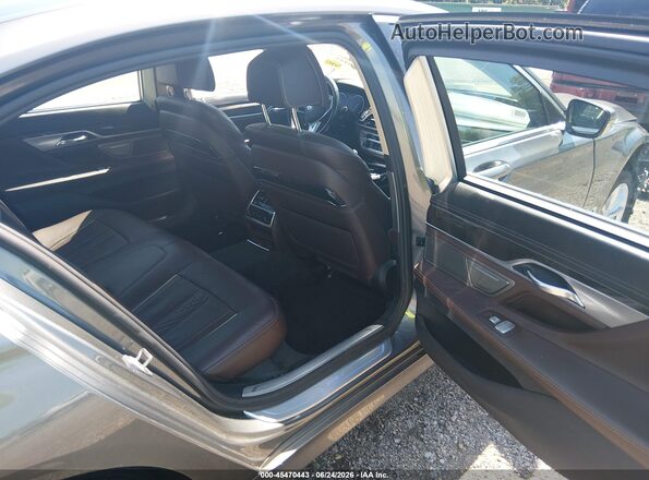WBA7E2C59GG738526 2016 BMW 7 SERIES Silver VIN կոդի պիտակի տեսք