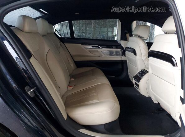 WBA7F0C32HGM21589 2017 BMW 7 SERIES Blue Вид задньої частини салону