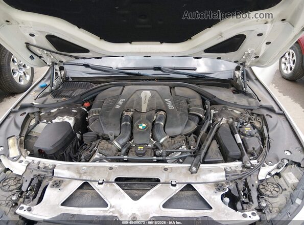 WBA7F0C52JGM23835 2018 BMW 7 SERIES White Vista trasera