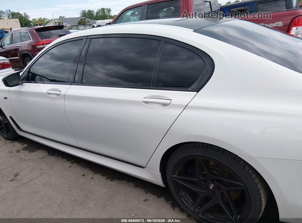 WBA7F0C52JGM23835 2018 BMW 7 SERIES White Vista interior de 360 grados
