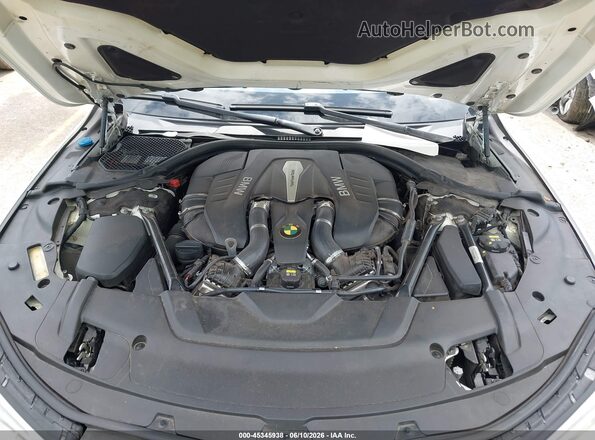 WBA7F0C55HGM21393 2017 BMW 7 SERIES White Vista trasera