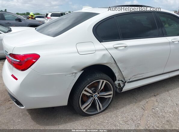 WBA7F0C55HGM21393 2017 BMW 7 SERIES White Vista frontal
