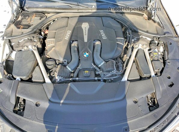 WBA7F0C5XKGM25723 2019 BMW 7 SERIES White Вид задньої частини салону