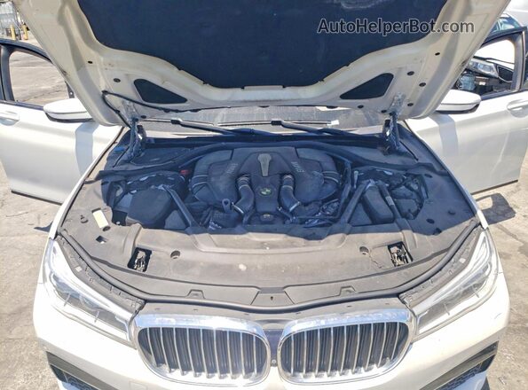 WBA7F2C53HG421761 2017 BMW 7 SERIES White Vista interior trasera
