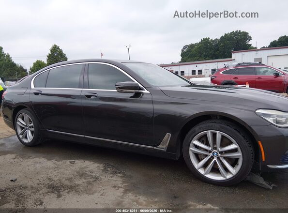 WBA7F2C54GG417989 2016 BMW 7 SERIES Gray Vista interior trasera