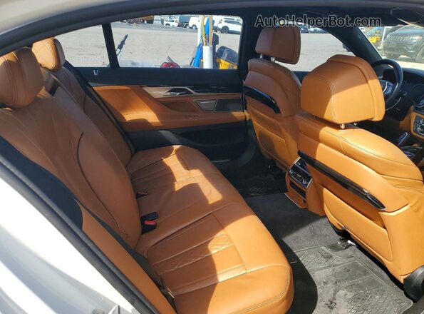WBA7F2C56GG419971 2016 BMW 7 SERIES White Вид задніх сидінь