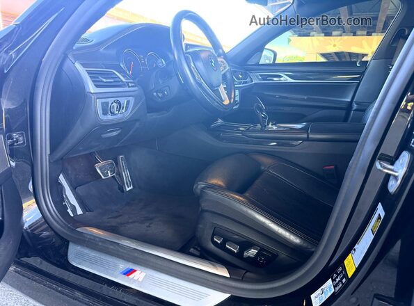 WBA7F2C56K8240643 2019 BMW OTHER Black Հետևի նստատեղերի տեսք