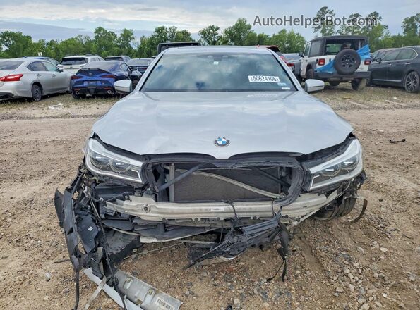 WBA7F2C57HG421875 2017 BMW 7 SERIES Silver Widok z przodu