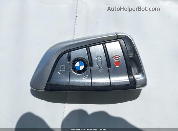 WBA7H6C52JG614930 2018 BMW M760I Серебряный Вид панели приборов