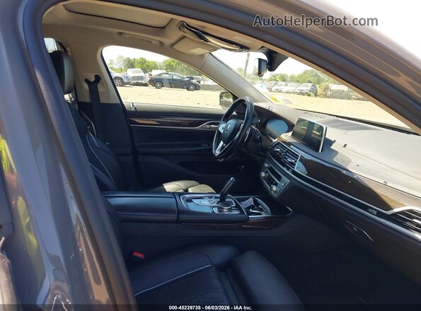 WBA7T4C08NCH51474 2022 BMW 7 SERIES Gray Вид салону спереду