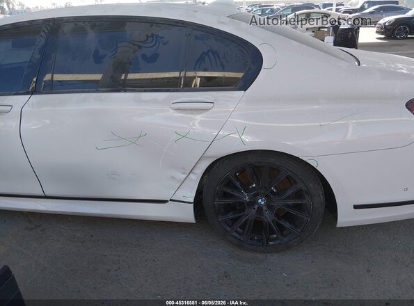 WBA7U2C02MCG00078 2021 BMW 7 SERIES Белый Вид спереди