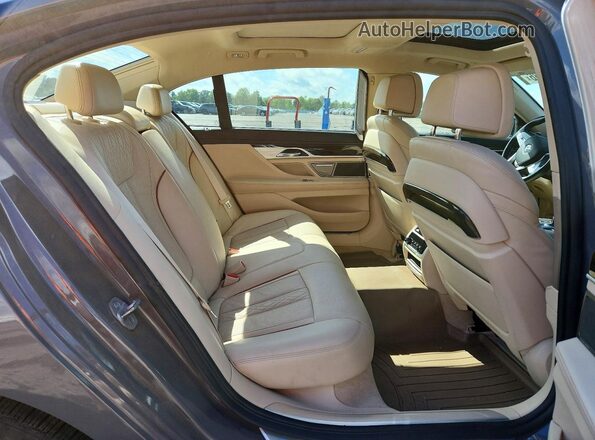WBA7U2C07LGJ59956 2020 BMW 7 SERIES Gray უკანა სავარძლების ხედი