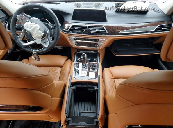 WBA7U2C13MCG12040 2021 BMW ALPINA Maroon Widok deski rozdzielczej