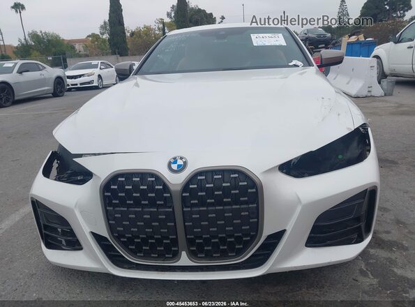 WBA83AP00NCH78245 2022 BMW M4 White წინა პანელის ხედი