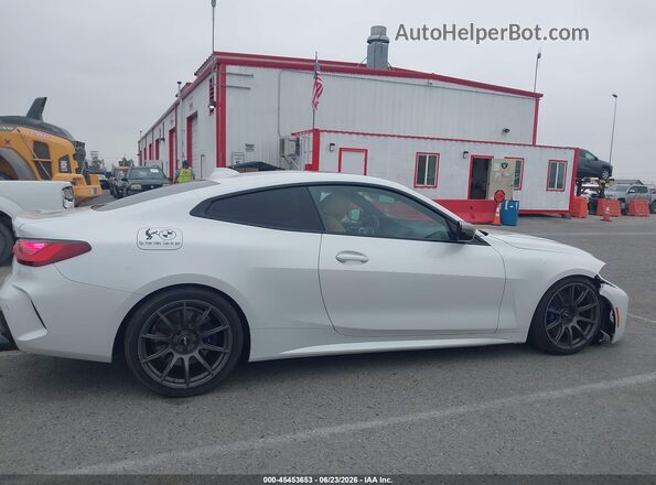 WBA83AP00NCH78245 2022 BMW M4 White ხელსაწყოთა პანელის ხედი