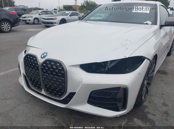 WBA83AP00NCH78245 2022 BMW M4 White წინა ხედი