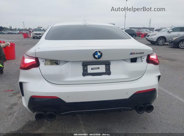 WBA83AP00NCH78245 2022 BMW M4 White 