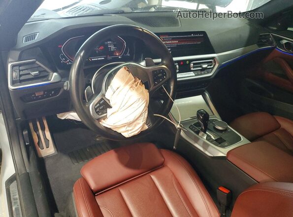 WBA83AP08PCM39720 2023 BMW M4 Gray Vista del salpicadero