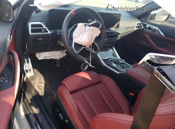 WBA83DA08TCV64446 2026 BMW M4 Gray Вид панелі приладів
