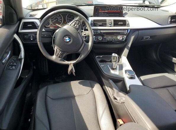 WBA8A3C56JA499890 2018 BMW 3 SERIES Gray Widok deski rozdzielczej