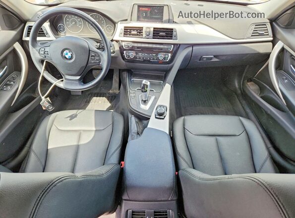 WBA8A3C57JA486923 2018 BMW OTHER Белый Вид панели приборов