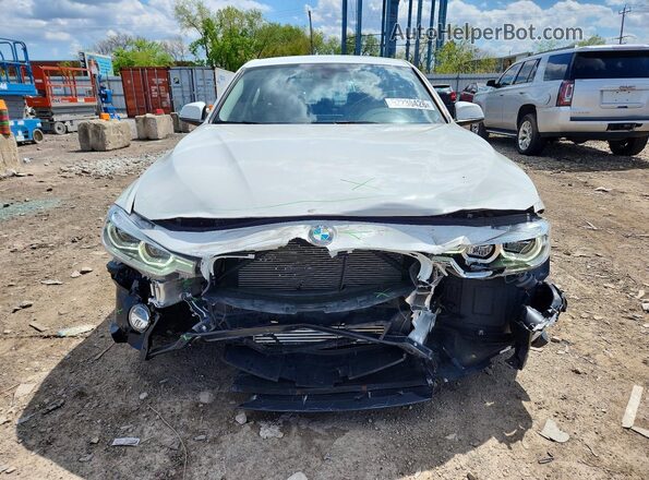 WBA8A3C57JA486923 2018 BMW OTHER Белый Вид спереди