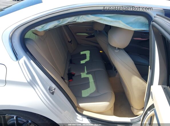 WBA8B3C59GK383468 2016 BMW 3 SERIES White VIN კოდის სტიკერის ხედი