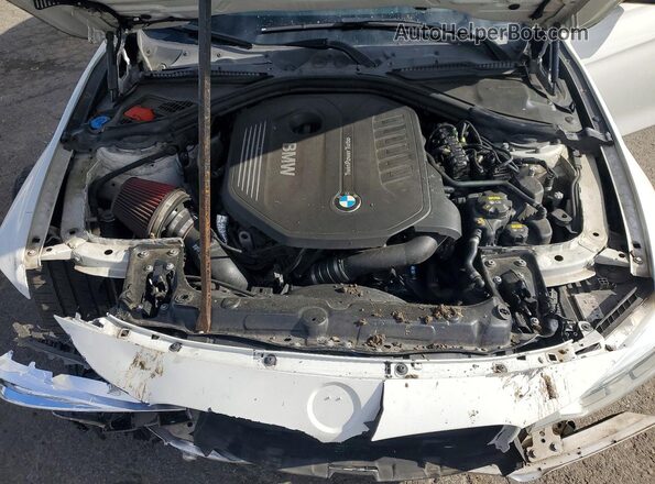 WBA8B3G37HNU35964 2017 BMW 3 SERIES White Widok wnętrza z tyłu