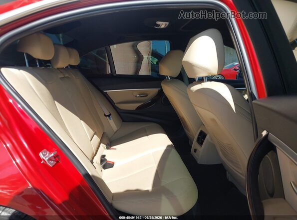 WBA8B9C54JK676933 2018 BMW 3 SERIES Red Widok naklejki z numerem VIN