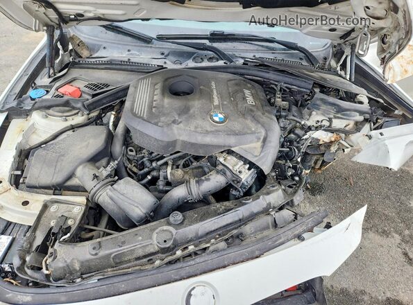 WBA8B9C55JEB30630 2018 BMW 3 SERIES Белый Вид задней части салона