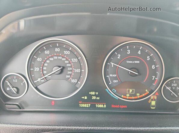 WBA8B9C5XJK676807 2018 BMW 3 SERIES Blue ხელსაწყოთა პანელის ხედი