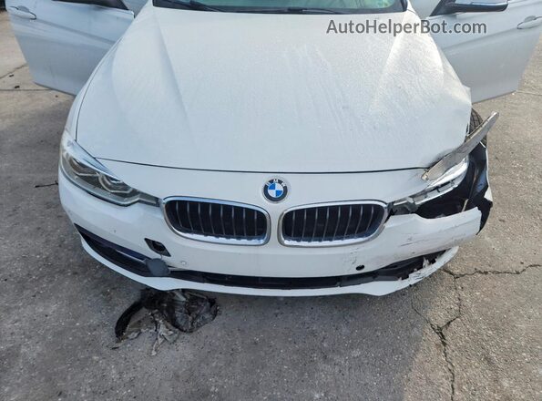WBA8B9G31HNU51936 2017 BMW OTHER Белый Вид задней части салона