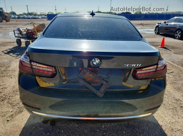 WBA8B9G55HNU50175 2017 BMW 3 SERIES Black Вид ззаду