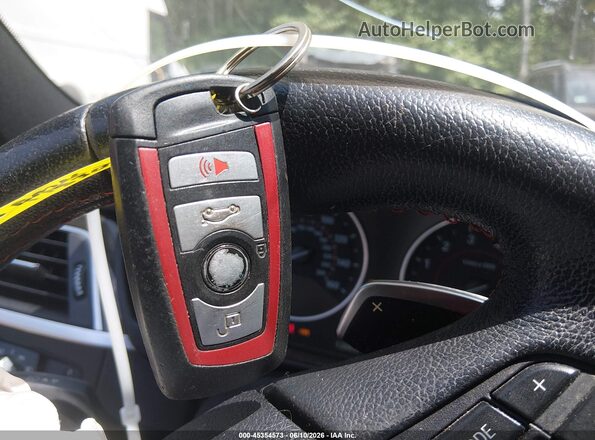 WBA8D9C30HA004506 2017 BMW 3 SERIES Silver Առջևի վահանակի տեսք