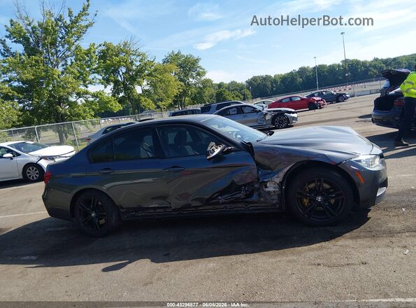 WBA8D9C50JEB34868 2018 BMW 3 SERIES Gray Widok wnętrza z tyłu