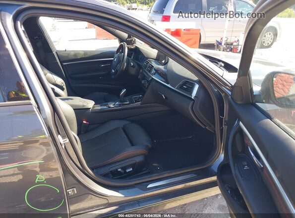 WBA8D9C52JEM33016 2018 BMW 3 SERIES Gray Front interior view