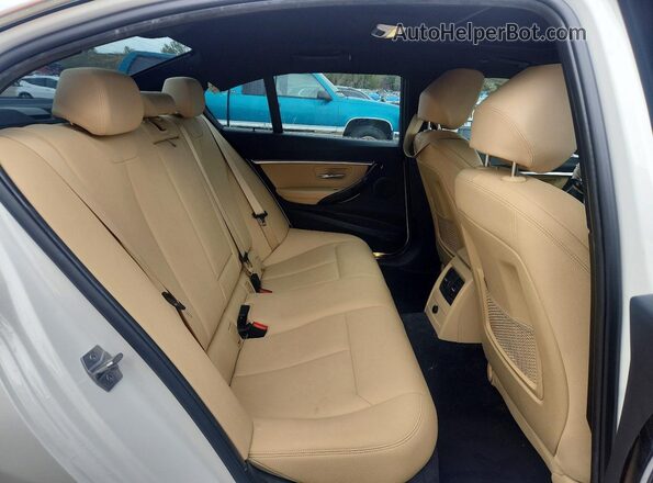 WBA8D9C57JEB35175 2018 BMW 7 SERIES White 